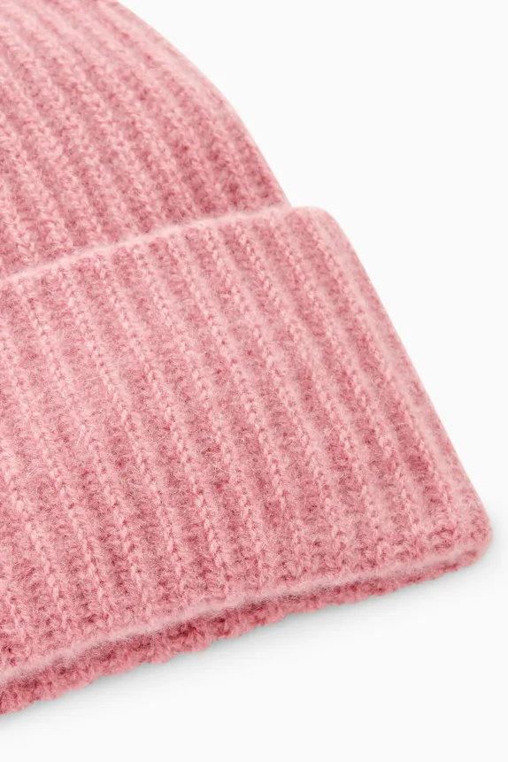Cashmere beanie - ribbed dark rose