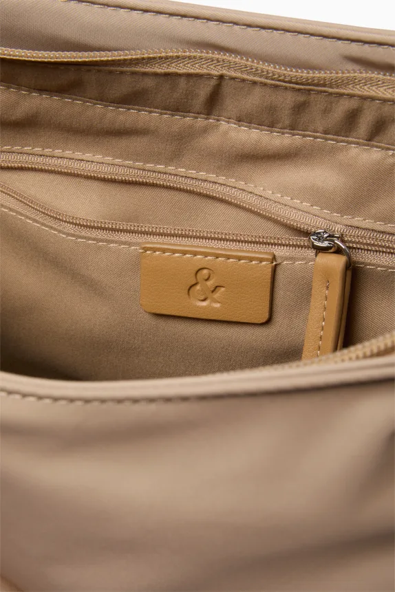 Shoulder bag beige