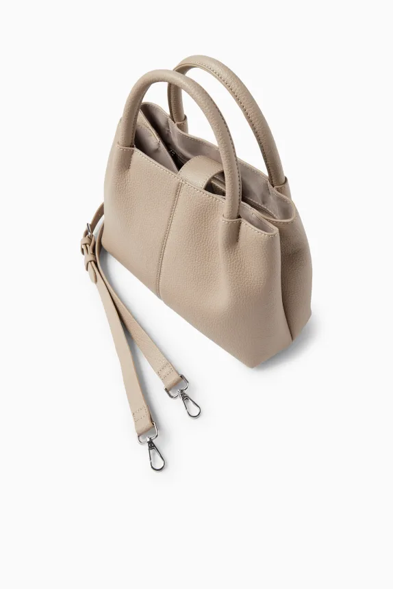 Small shopper with detachable bag strap - faux leather beige