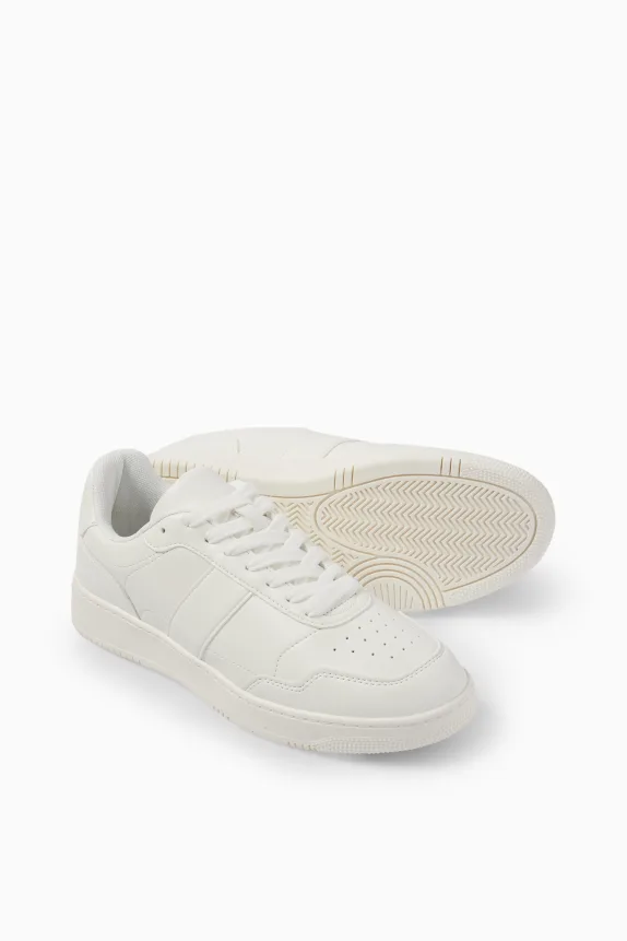 Trainers - faux leather white
