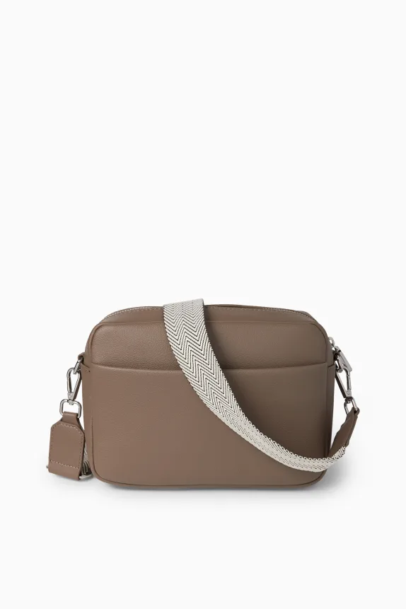 Crossbody bag with detachable bag strap - faux leather taupe