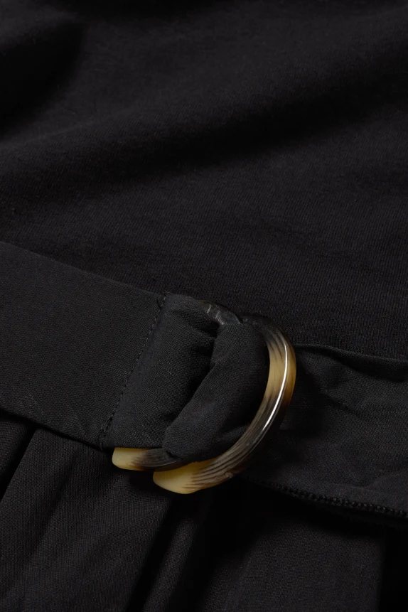 Fit & flare dress with belt black