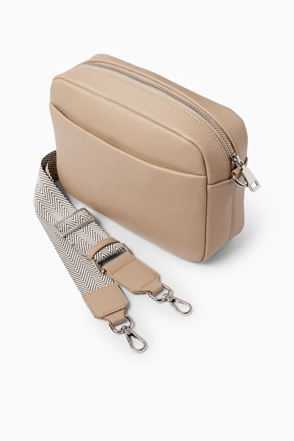 Crossbody bag with detachable bag strap - faux leather beige