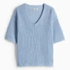 Knitted jumper - short sleeve light blue