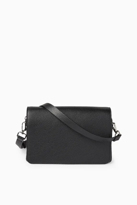 Crossbody bag with detachable bag strap - faux leather black