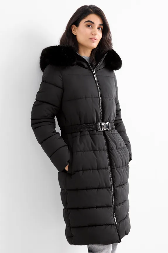 Quilted coat with belt, hood and faux fur trim black