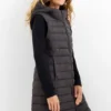 Quilted gilet with hood black
