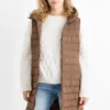 Quilted gilet with hood brown