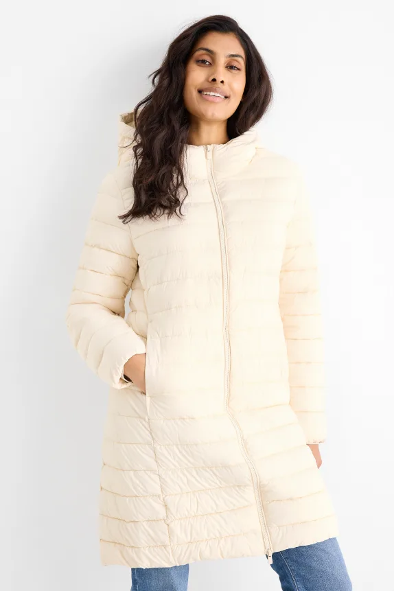 Quilted coat with hood creme