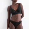 Underwire bra - PLUNGE - padded black