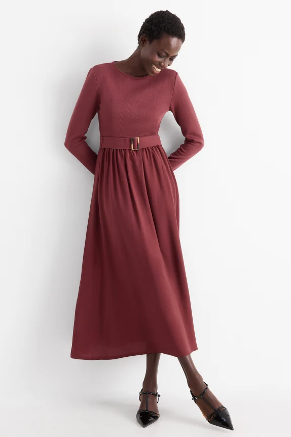 Fit & flare dress with belt bordeaux