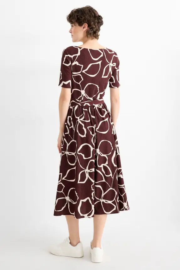 Fit & flare dress with belt - floral - textured bordeaux