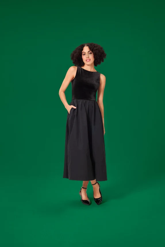 Fit & flare dress black