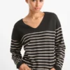 V-neck jumper - striped black