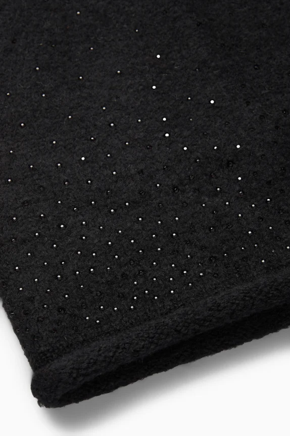 Hat with rhinestones black