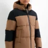 Quilted jacket with hood brown