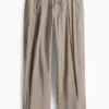 Cloth trousers - mid-rise waist - barrel leg beige