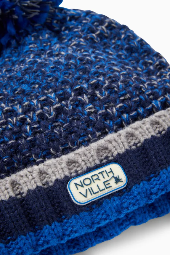 Pom-pom hat - patterned - textured blue