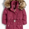 Quilted jacket with hood and faux fur trim bordeaux
