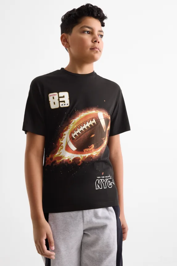 Football - short sleeve T-shirt black