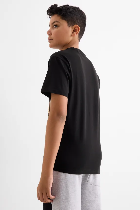 Football - short sleeve T-shirt black
