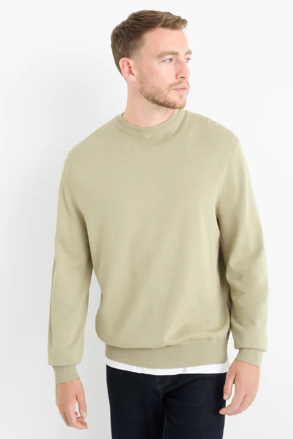 Fine knit jumper light green
