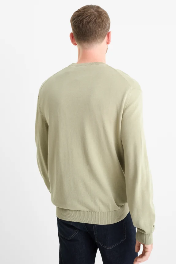 Fine knit jumper light green