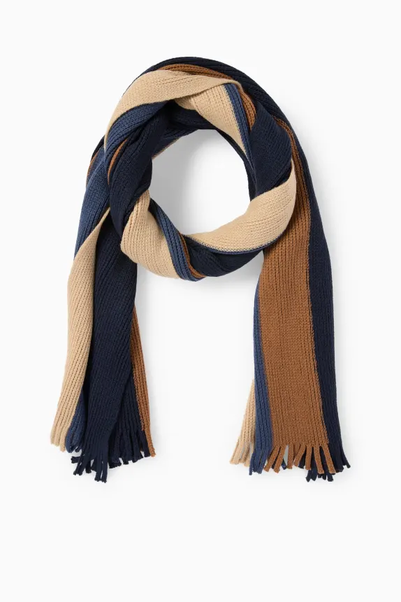 Knitted scarf - striped blue