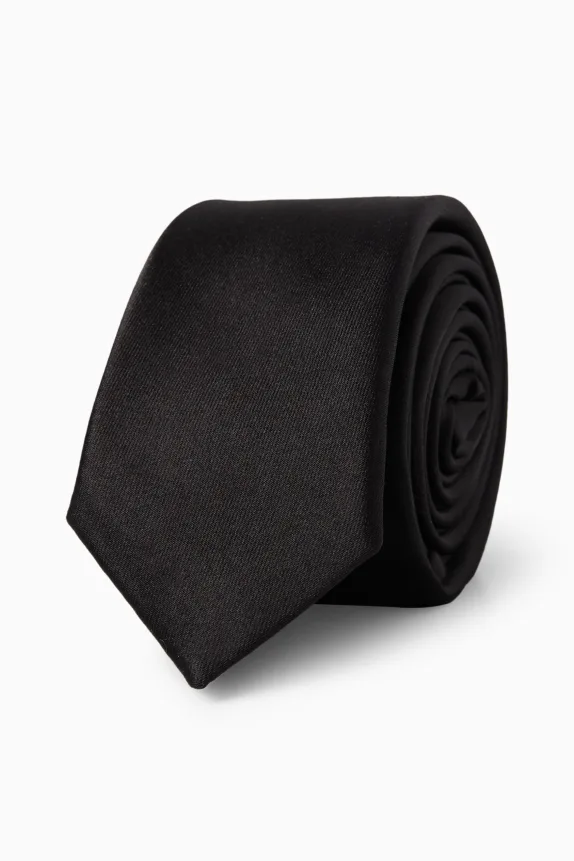 Tie black