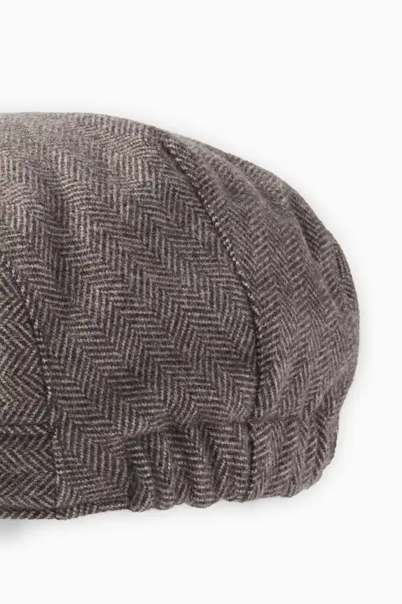 Flat cap - patterned brown