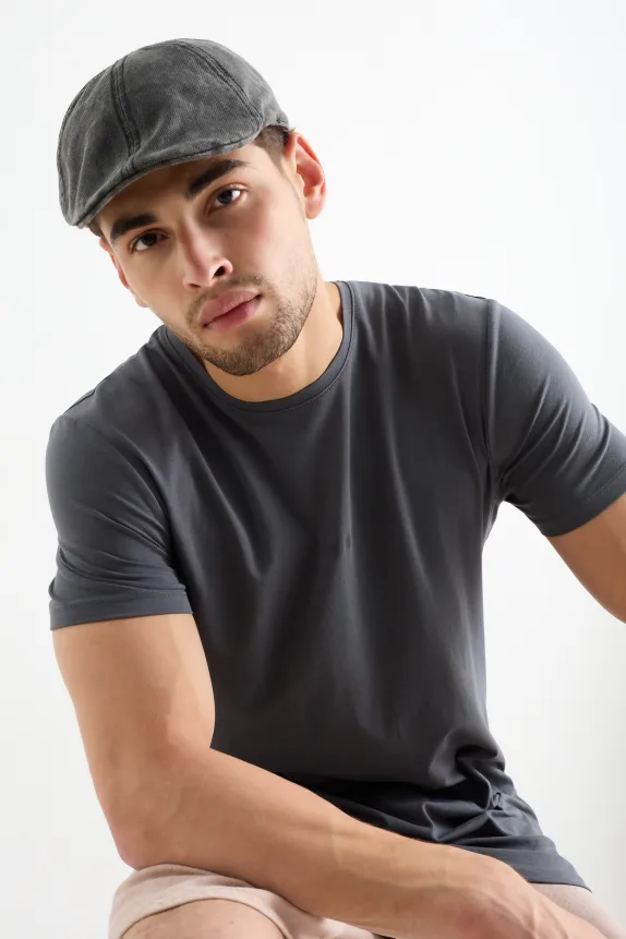 Flat cap dark gray