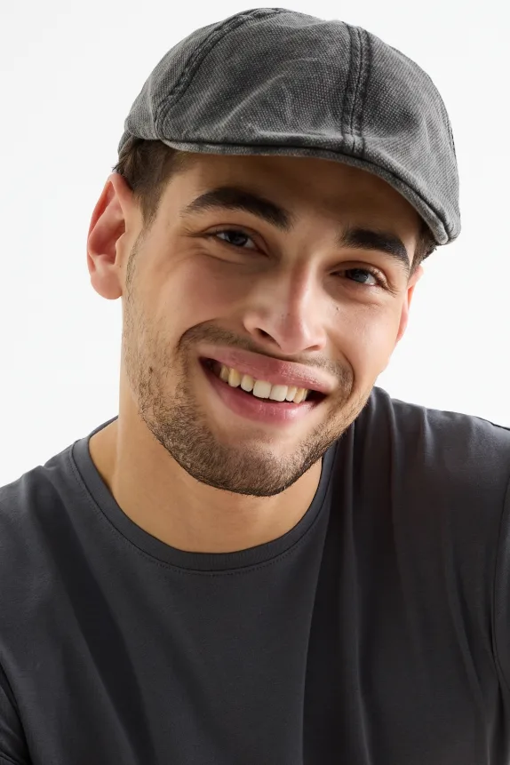Flat cap dark gray