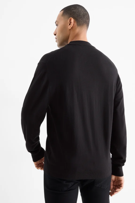 Fine knit jumper black