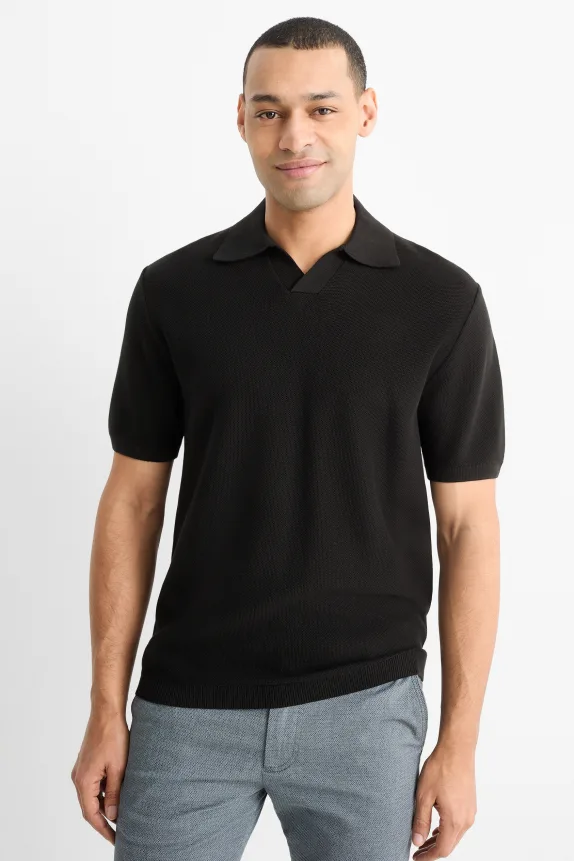 Knitted polo shirt - regular fit - textured black