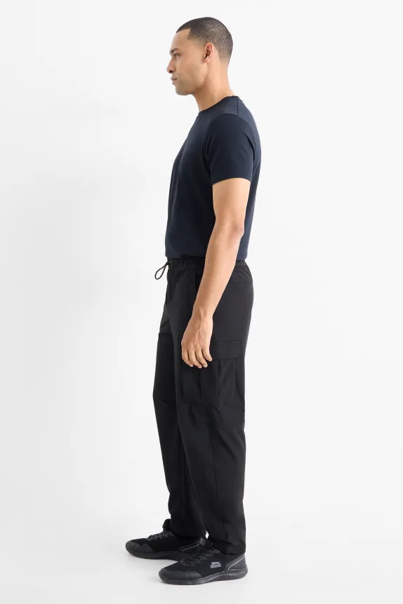Technical cargo trousers black
