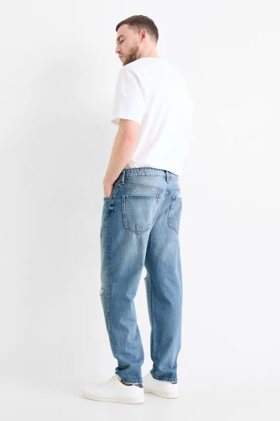 Relaxed tapered jeans blue denim