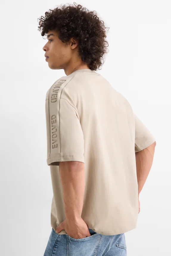 T-shirt - oversized light beige