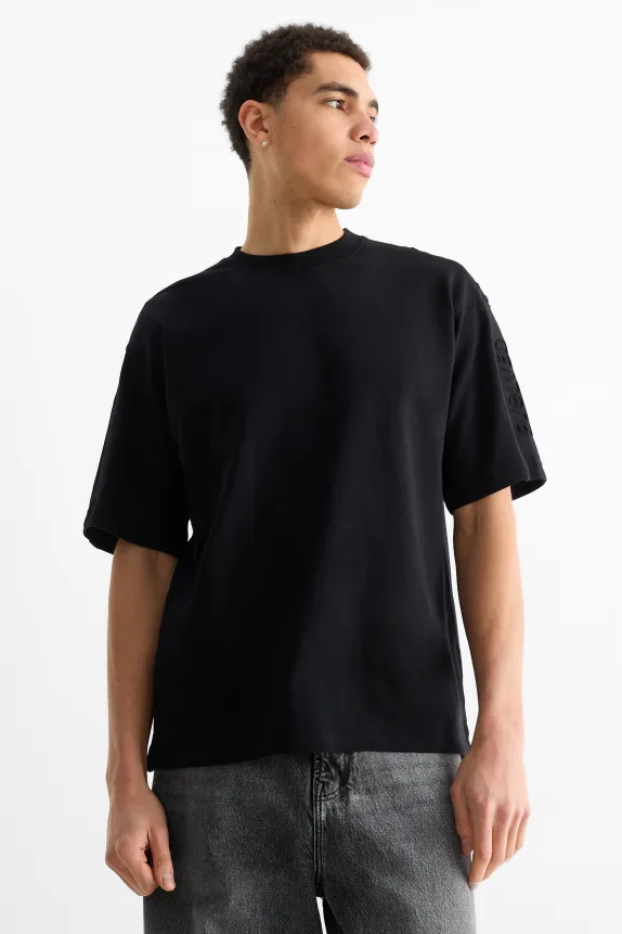 T-shirt - oversized black