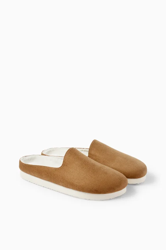 Slippers - faux suede light brown