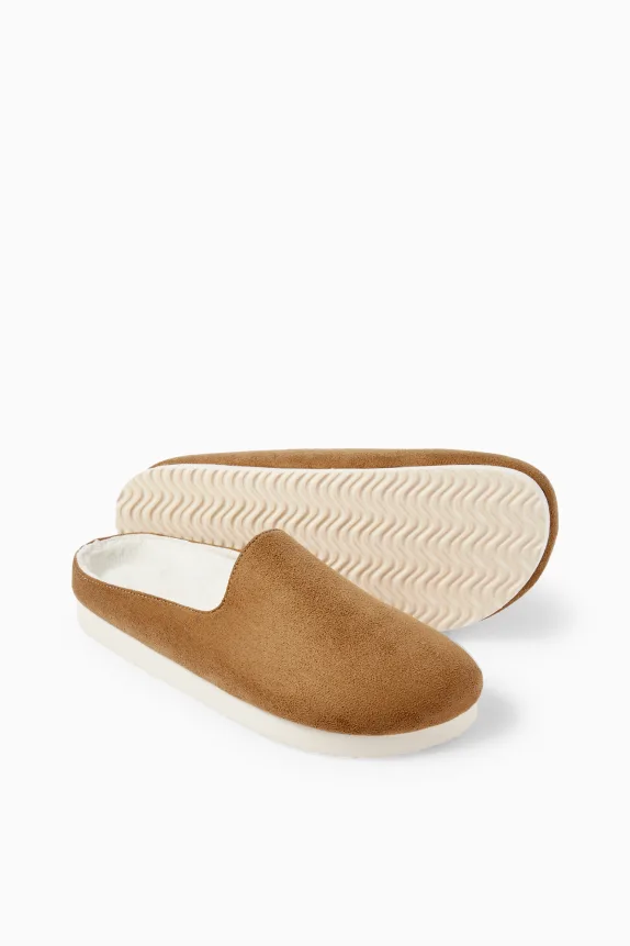 Slippers - faux suede light brown
