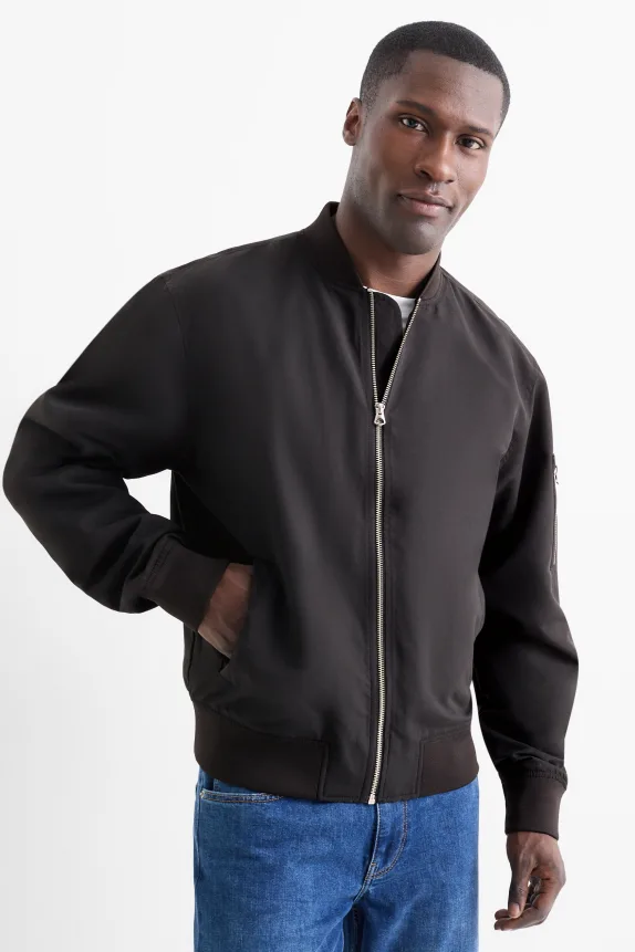Bomber jacket black