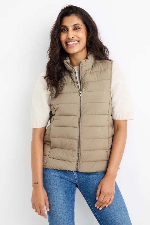 Quilted gilet light green