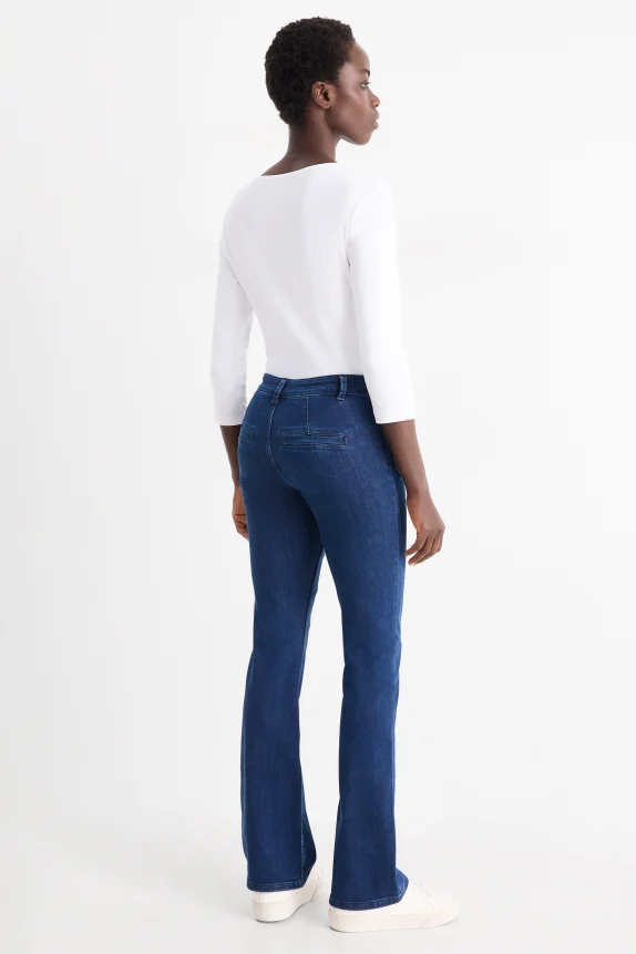 Bootcut jeans - mid-rise waist blue denim