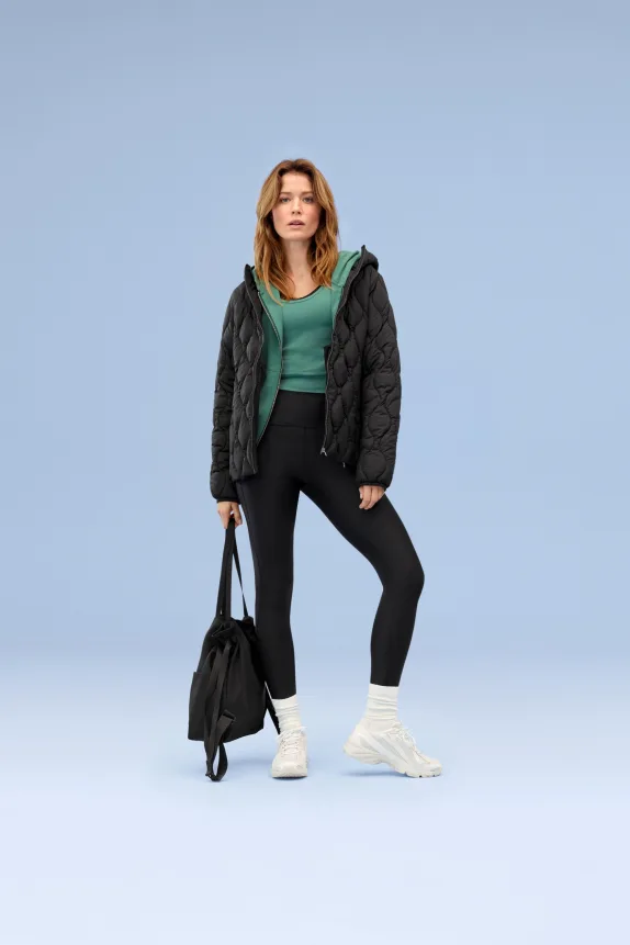 Quilted jacket with hood black