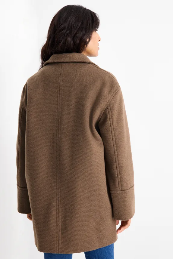 Knitted coat brown